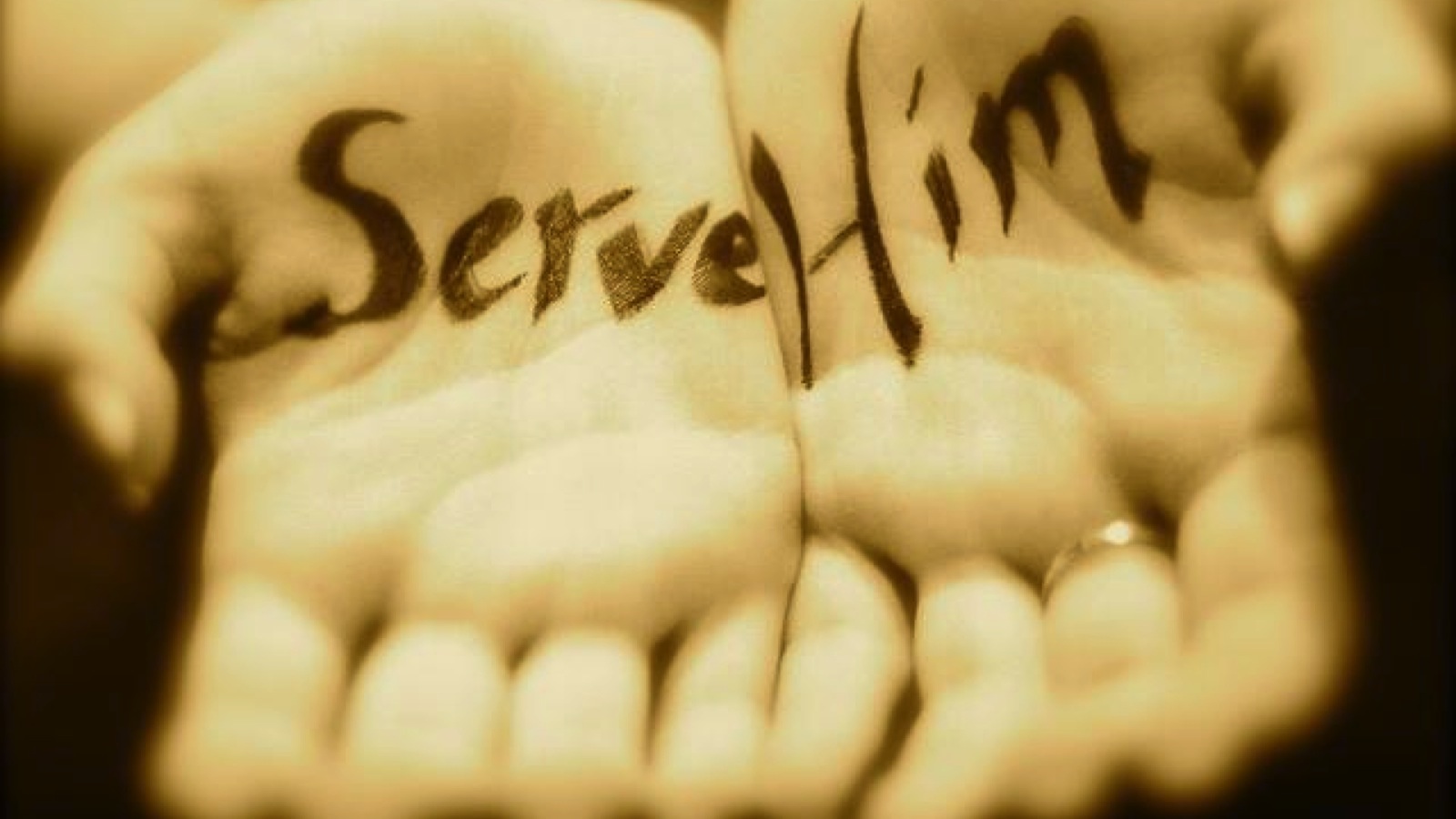 SERVE-HIM---HANDS.jpg - 174.13 kB